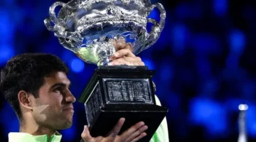 إنجاز تاريخي.. ألكاراز يهزم دجوكوفيتش في نهائي أستراليا المفتوحة ليحقق الـ غراند سلام